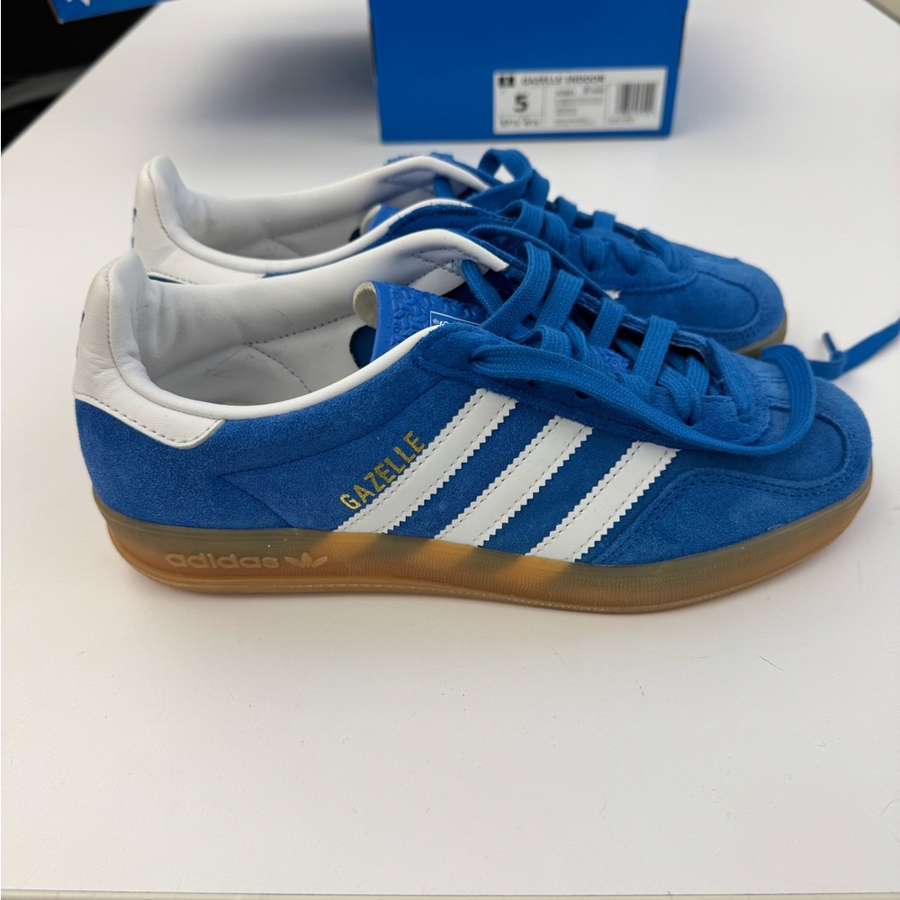 Adidas Blue and White Gazelle Sneakers with Gum Sole